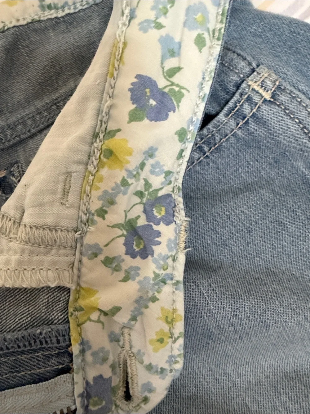 Hollister Light Blue Denim Women's low-rise baggy shorts